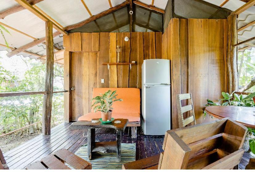 Luminosa Uvita Hostel エクステリア 写真